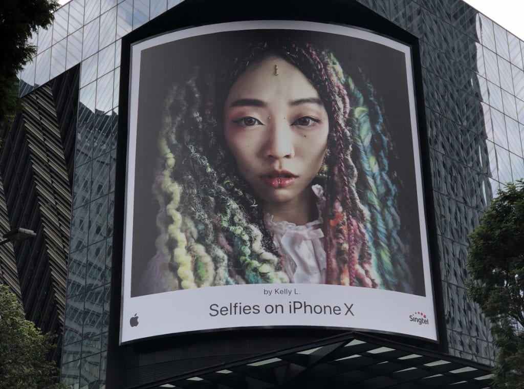 Apple pubblicità iPhone selfie